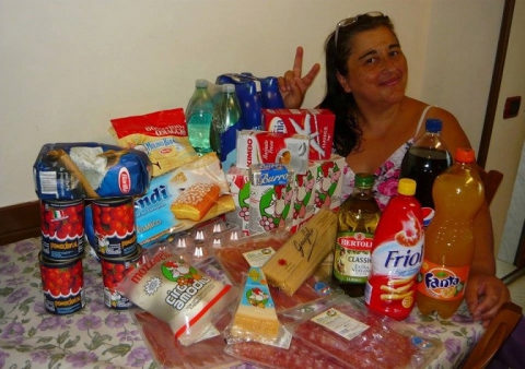 La vita di Emy, la donna che testa i nuovi prodotti in cambio della spesa gratis